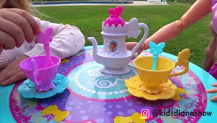 Diana and Roma Pretend Play with Giant EGGS Surprise