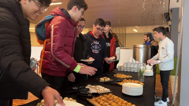 Öğrenciler İnegöl Belediyesi ile Bilişim Vadisini keşfediyor