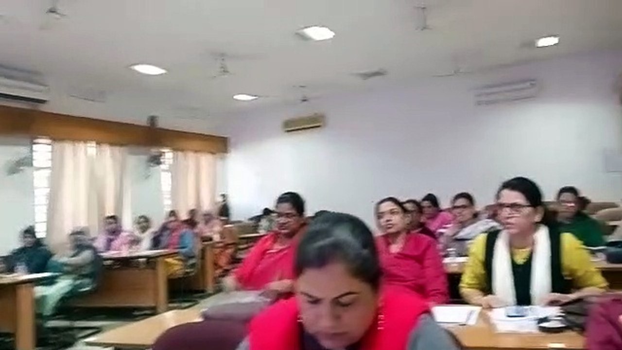 ट्रेनिंग वर्कशॉप का समापन, बाल विकास परियोजना अधिकारी और महिला पर्यवेक्षकों को दिया गया प्रशिक्षण