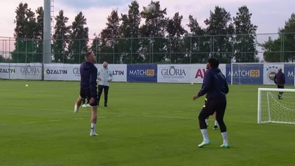 Fenerbahçe, hazırlıklarını sürdürdü