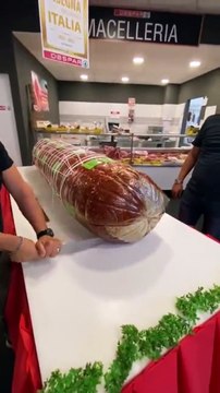 Un morceau de saucisson pour l'apéro... Oui Juste un bout