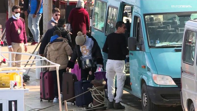 Migranti, 500 persone soccorse nel Mediterraneo in attesa di poter sbarcare