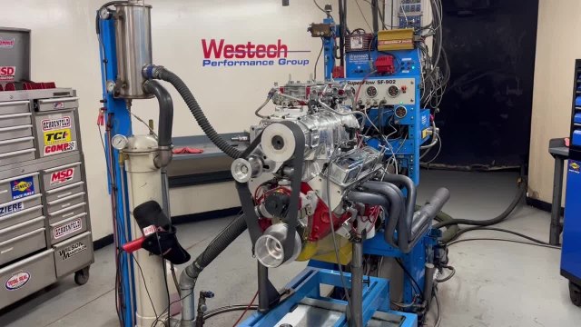 406 inch small block Chevy Roots Dyno