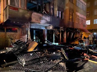 Pendik'te işyeri yangını: Vatandaşlar tahliye edildi