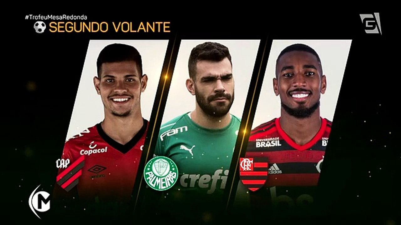 Gerson vencedor do Troféu Mesa Redonda na categoria segundo volante