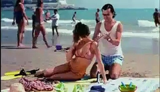 Dis moi oui Bande-annonce (EN)