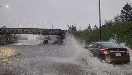 Flash flood threat continues across the South