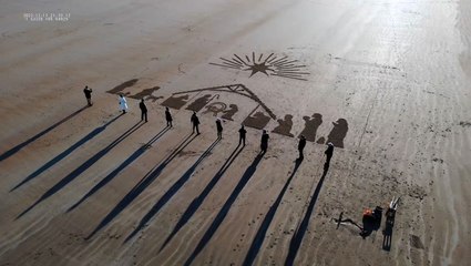 Stunning nativity scene made with sand on Northumberland beach