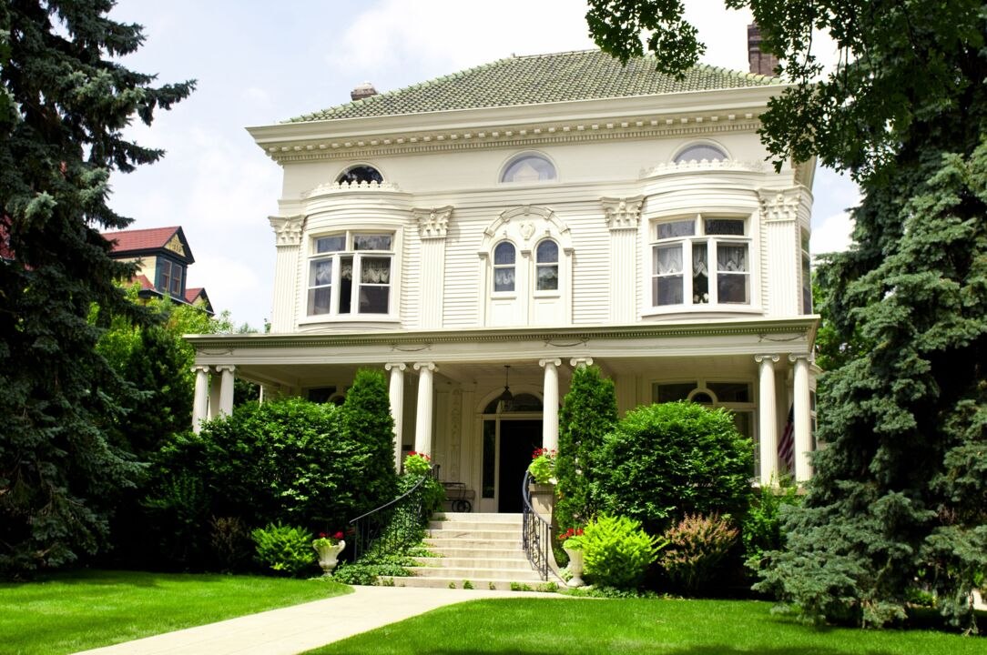 Living in a House Built Before 1978? 6 Things You Should Check