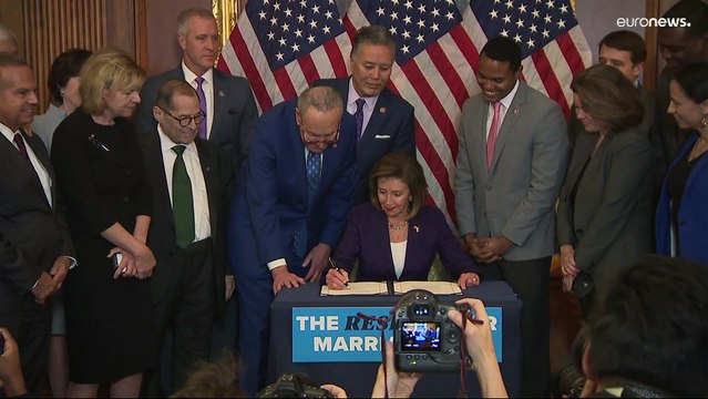 فيديو: بايدن يشيد بتبني الكونغرس الأميركي قانونا يحمي زواج المثليين