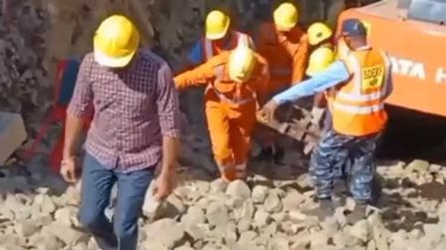 बैतूल:तन्मय रेस्क्यू ऑपरेशन अपडेट तन्मय 3 फीट की दूरी पर है रेस्क्यू टीम