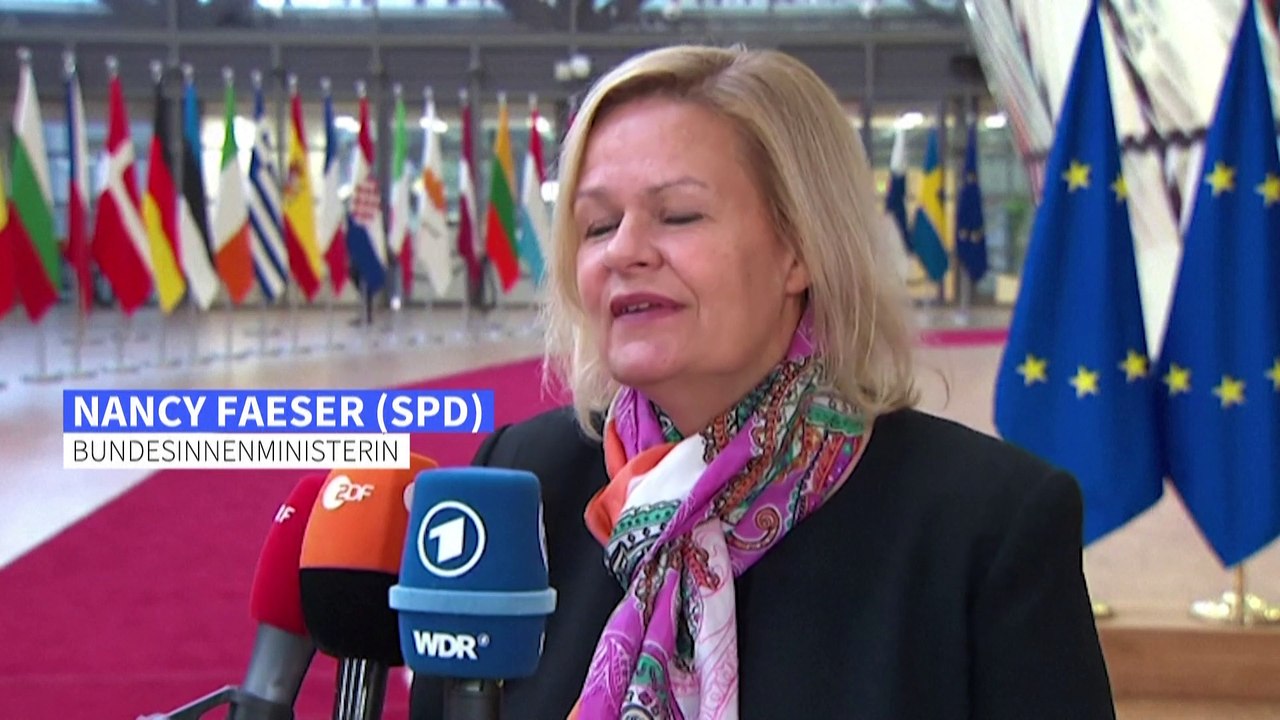 Schengen: Deutsche Bundesinnenministerin Faeser teilt nicht die Meinung ihres österreichischen Kollegen.