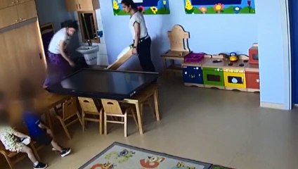 Kreşte çocuklara şiddet