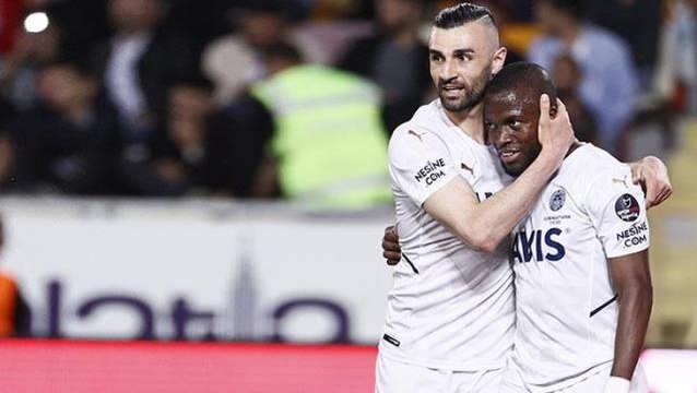 Acun Ilıcalı yine rotayı Fenerbahçe'ye kırdı! Hull City, milli golcü için harekete geçti