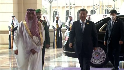 وصول الرئيس الصيني للمشاركة في القمة الصينية الخليجية