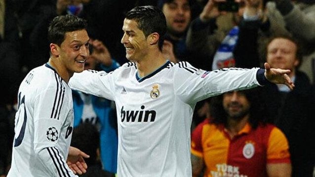Mesut Özil'den ortalığı sallayan Cristiano Ronaldo paylaşımı: Gerçekten anlayamıyorum