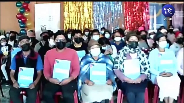 El presidente Guillermo Lasso entregó viviendas y financiamiento para obras al sur del país