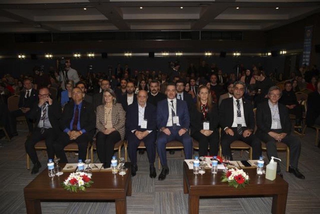 Türkiye Barolar Birliği, "5. Emeğin Hukuku Kurultayı" düzenledi