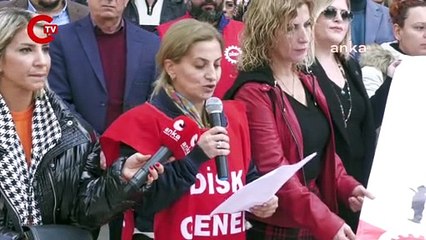 DİSK'ten İzmir'de 'cemaat' protestosu: Bu karanlıkla mücadele etmek zorundayız