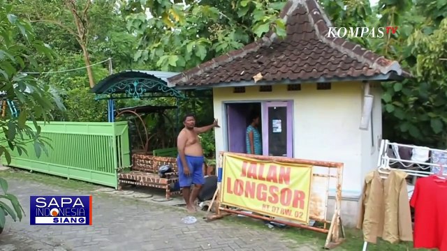 Rumah Rusak Akibat Tanah Bergerak di Blora, Warga Terpaksa Mengungsi di Pos Ronda