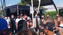 Torcida organizada se encontra com elenco do Corinthians antes do Derby