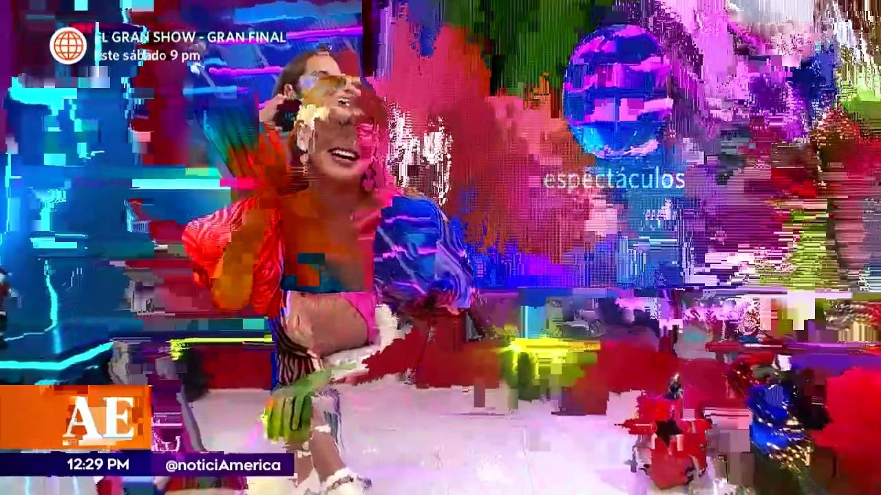 Val3ria Piazz4 en america espect4culos