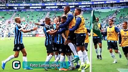 Palmeiras perde em casa, dá título pro Flamengo e ouve protestos da torcida