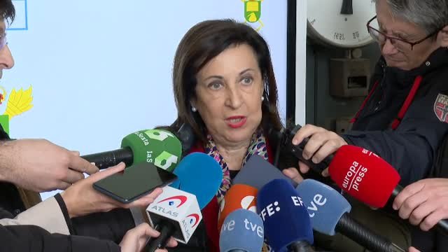 Robles pide la expulsión del cuerpo de los responsables del sorteo de una prostituta entre militares del cuartel del Bruc