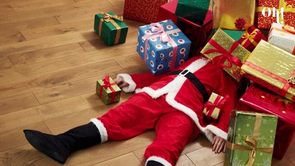 Why Men Tend to Shop Last-Minute on Christmas Eve 🎁