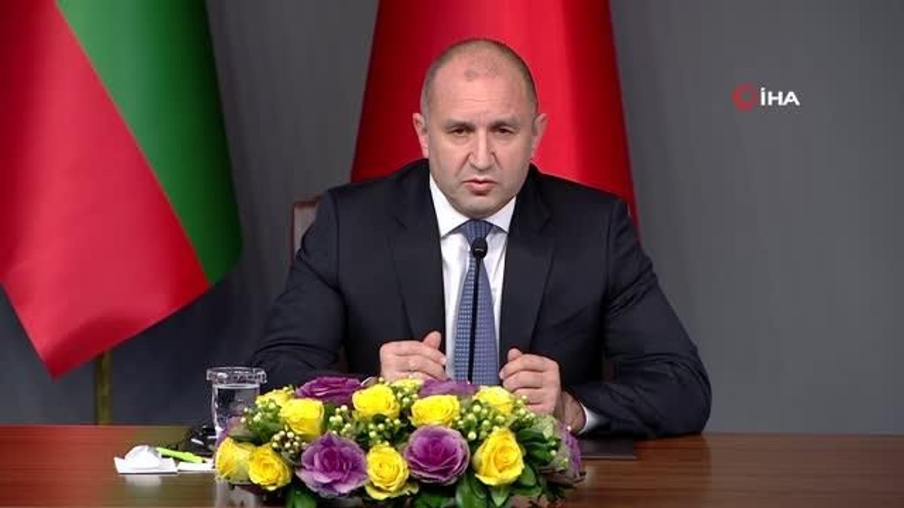 Cumhurbaşkanı Erdoğan: "(Bulgaristan Cumhurbaşkanı Radev ile görüşme) Geçen sene ticaret hacmimiz 6 milyar dolara ulaştı.