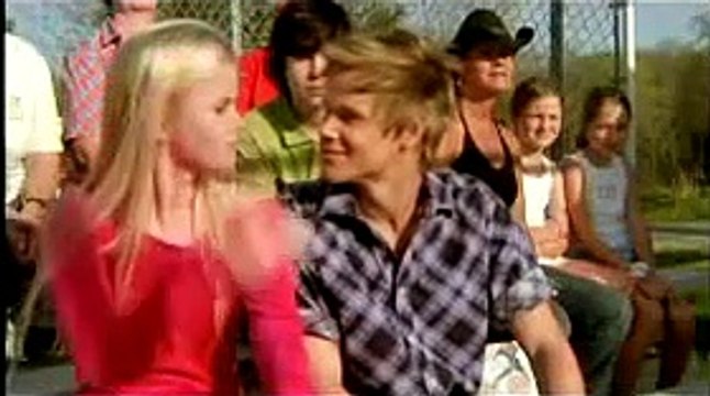 Il se bat pour ses rêves Bande-annonce (EN)