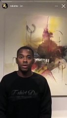 Robinho anuncia suspensão do contrato