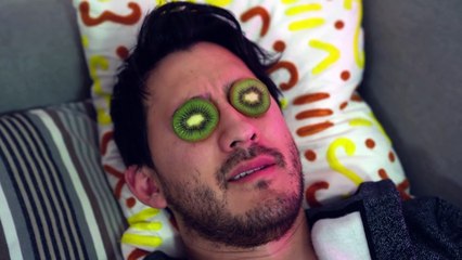 Ethan’s Relaxing and Totally Normal Nail Salon (36)