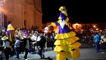 Familias disfrutan de el tradicional Concurso de Gigantonas en León