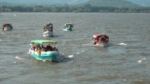 La tradicional purísima acuática navega por el Lago Cocibolca