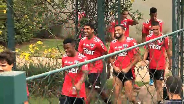 Confira imagens do treino do São Paulo desta terça-feira