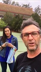 Neto visita templo budista e provoca Palmeiras