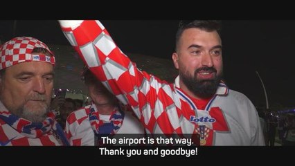 下载视频: 'The airport is that way!' - Croatians bask in Brazil upset