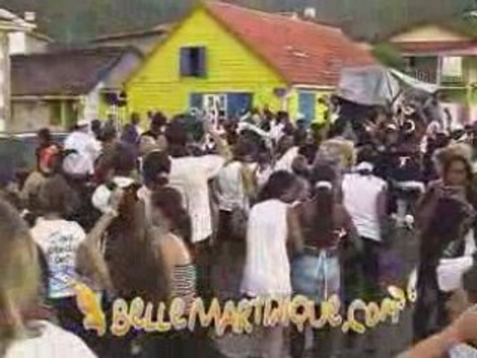 Carnaval Martinique Bruler Vaval