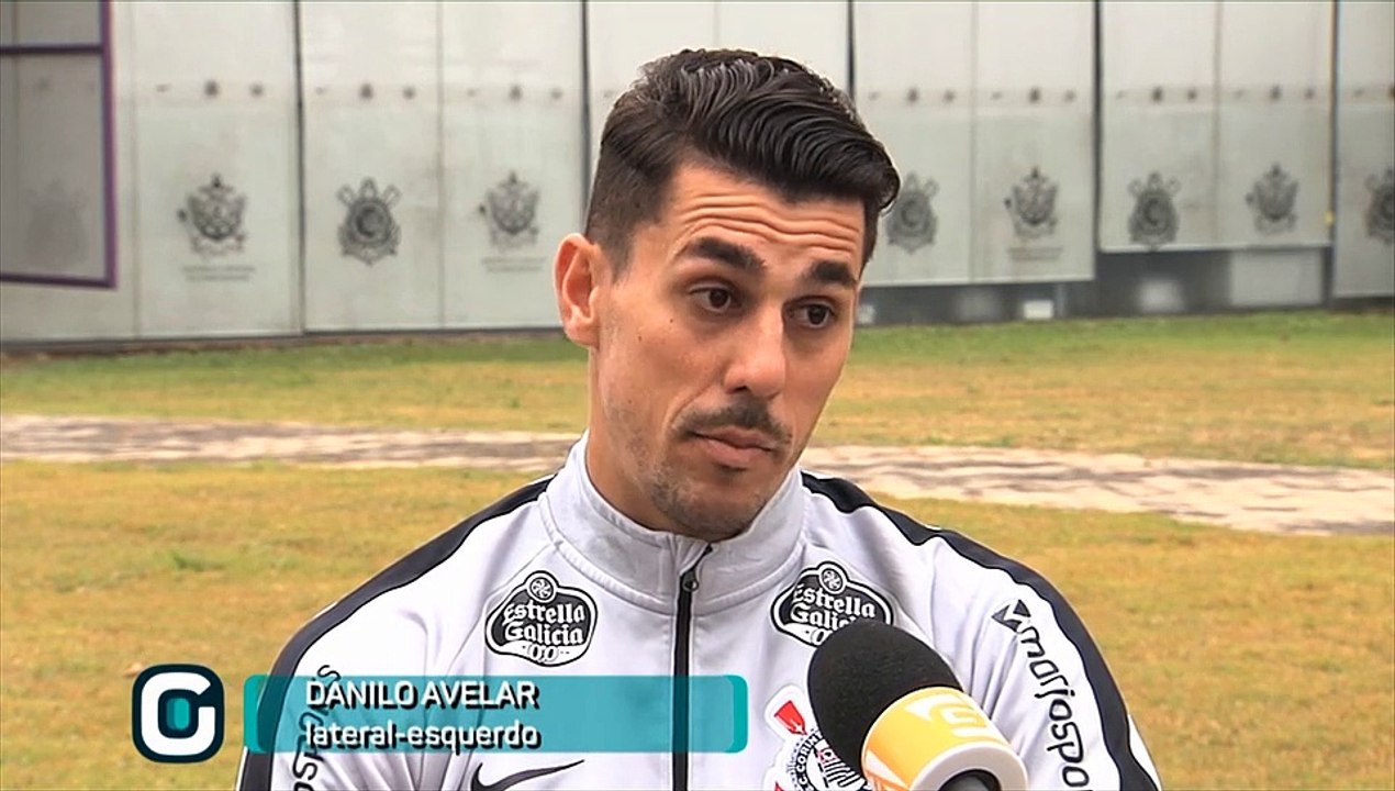 Danilo Avelar avalia confronto contra o Fluminense