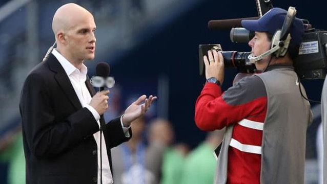 Katar'da giydiği tişört olay olmuştu! Statta bir anda fenalaşan ünlü gazeteciden acı haber geldi