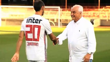 Veja imagens de Juanfran no Morumbi