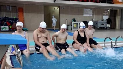 KIRKLARELİ - Down sendromlu Almina yüzme sayesinde geleceğe umutla bakıyor