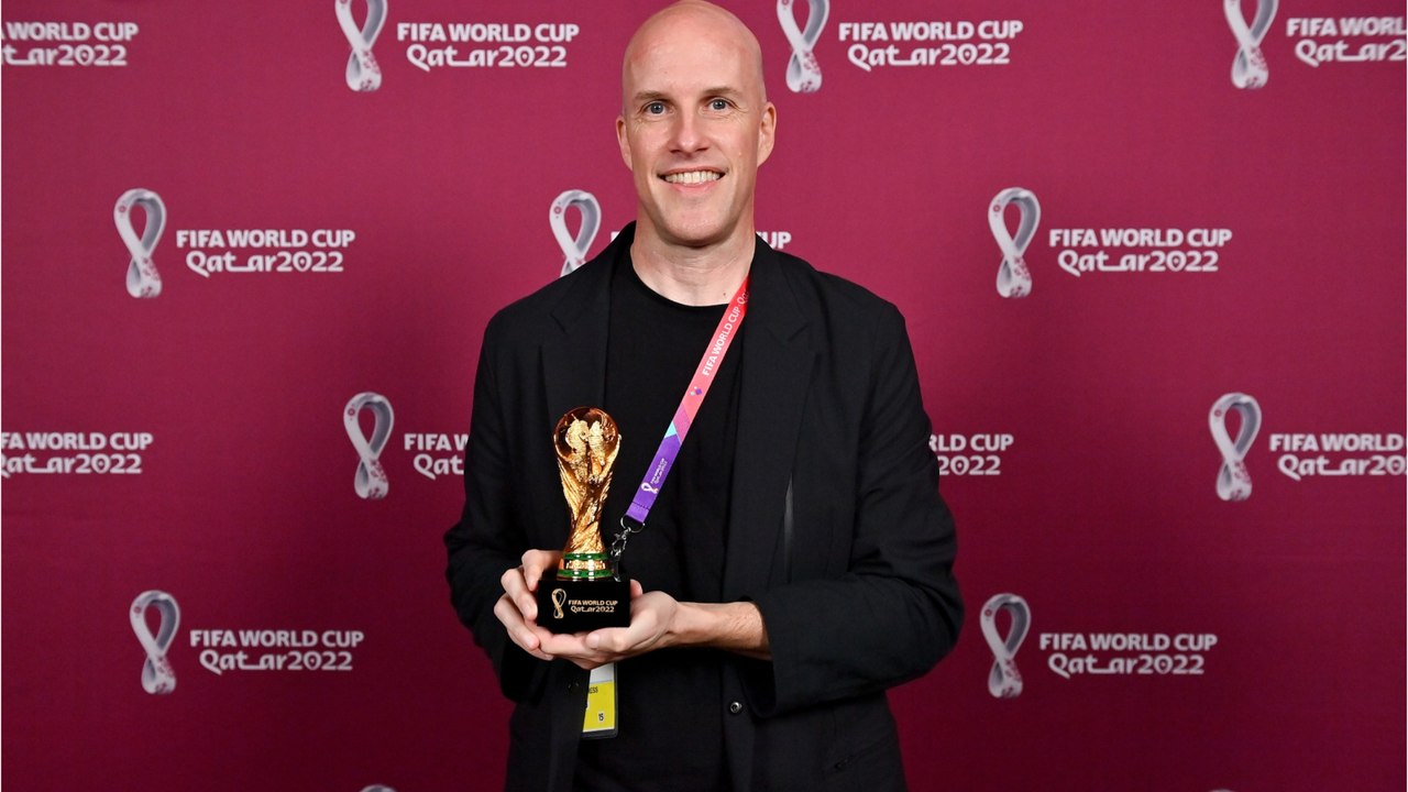 VOICI : Coupe du monde : un journaliste de 48 ans décède brutalement pendant le match Pays-Bas – Argentine