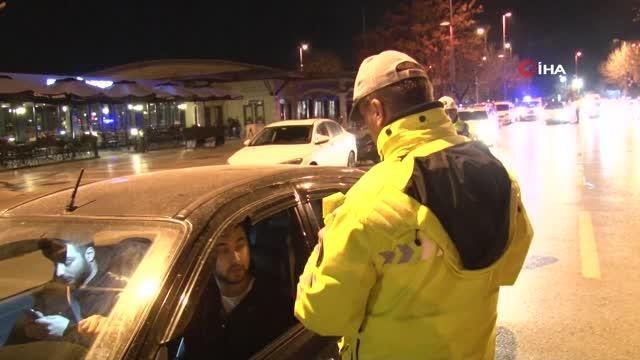 Denetimde ceza yedi, şarkı söyledi: Sesim güzeldir. Şarkı söyleyerek ünlü olamadım ama ceza yiyerek ünlü oldum