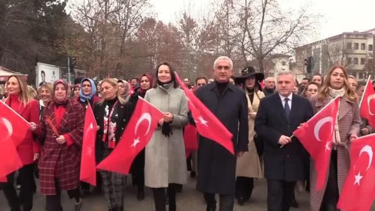 KASTAMONU - CHP'li Nazlıaka, "ilk kadın mitingi" kutlamalarına katıldı