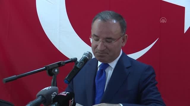 Adalet Bakanı Bozdağ: (Başörtüsüne ilişkin anayasa değişikliği teklifi) Amacımız bu sorunun Türkiye'nin gündeminden kalıcı olarak çıkmasıdır