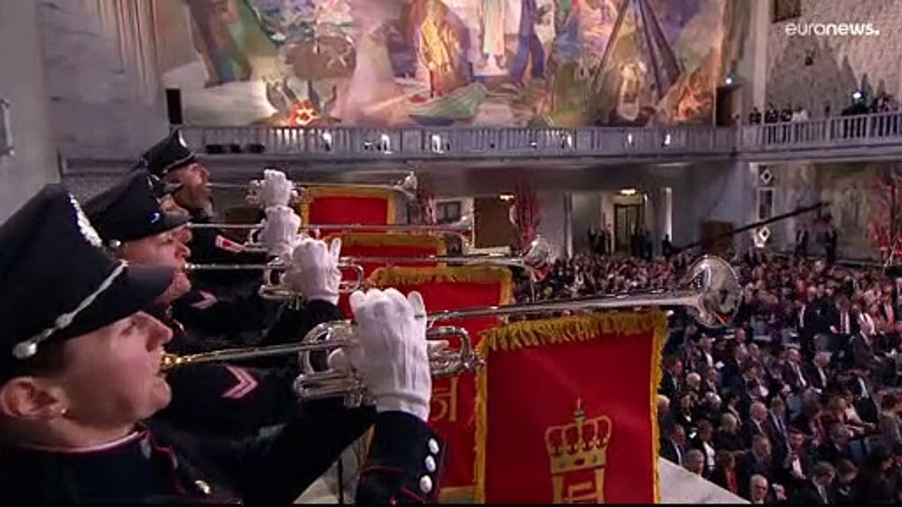 Nobel de la paix : les lauréats ont reçu leur prix à Oslo, ils dénoncent la guerre "folle" de Moscou