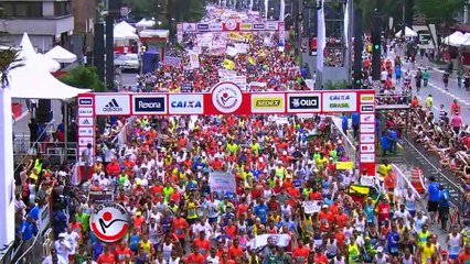 ‘Baixinho’ da São Silvestre vence o preconceito para correr
