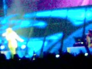 Alicia Keys - Got To Be There (J5). Tour Madrid (17.03.2008)